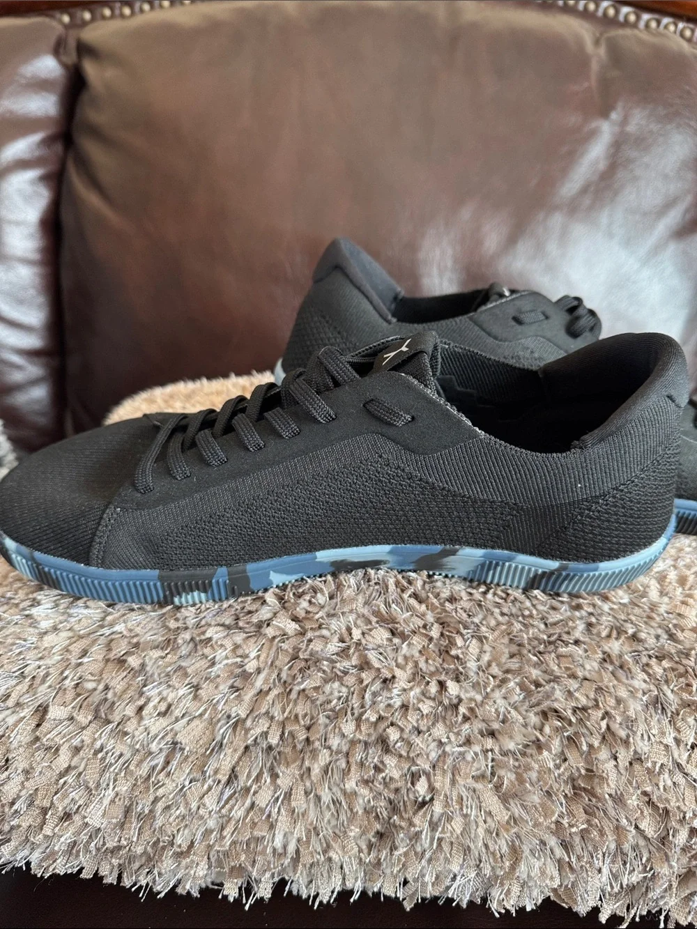Men's Black Knit Low-Top Sneakers by